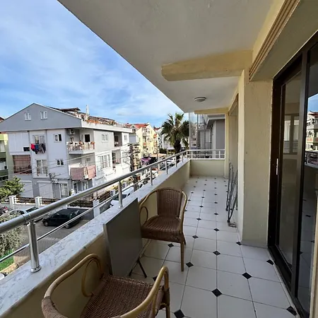 Aparthotel Metropolitan *